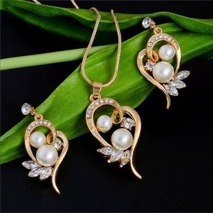 Austrian Pearl Gold-tone Crystal Earrings